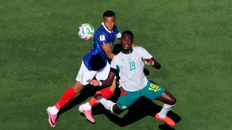 Pháp bế tắc, may mắn hòa Senegal 0-0 trong hiệp một sau loạt cơ hội bị bỏ lỡ.